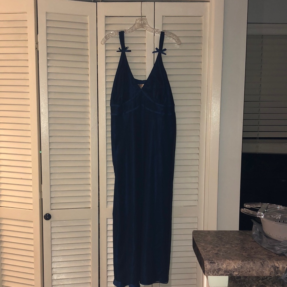 CACIQUE NIGHT GOWN - royal blue, size (18/20)